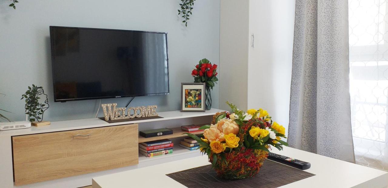 Sunshine - New & Quiet 1Br Apt, Business Area, Close To Airport, Highway A3, Subway Букурещ Екстериор снимка
